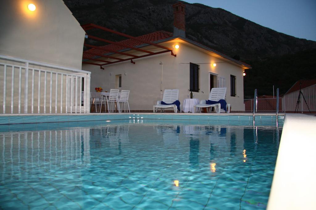 Holiday Home Urlovic Gruda Habitación foto