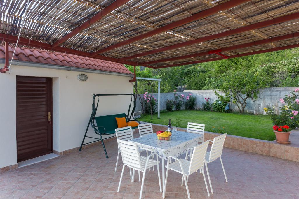 Holiday Home Urlovic Gruda Exterior foto